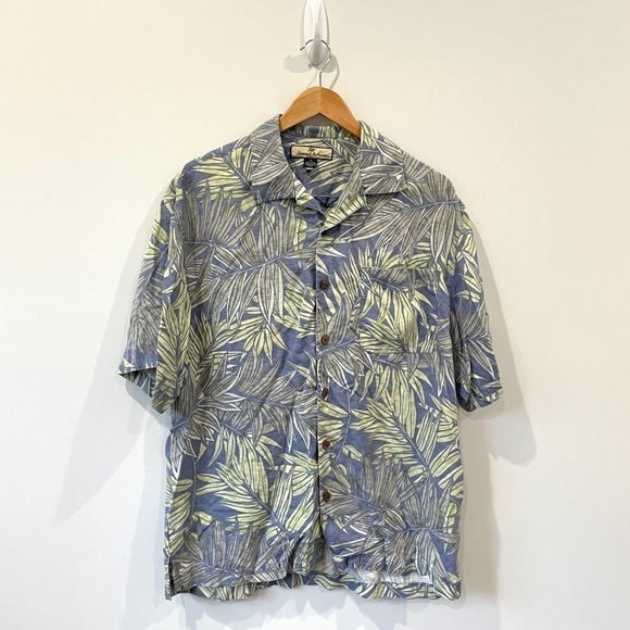Tommy Bahama 100% Silk Tropical Leaf Button Up - Picture 1 of 5